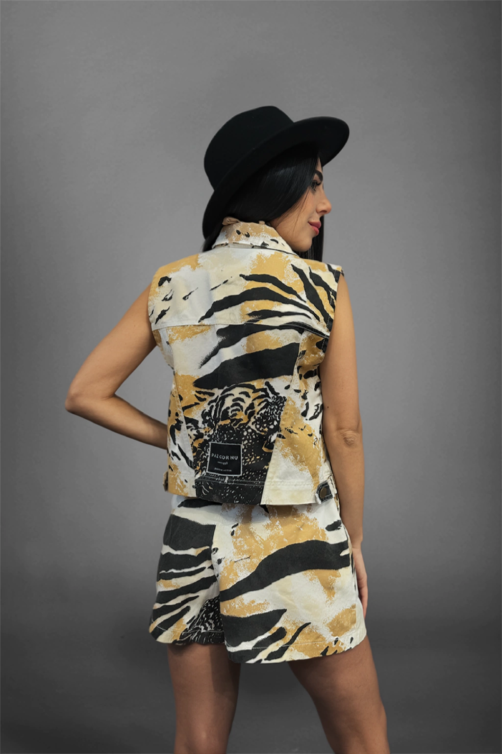 56-c4b14e692ea9b1fcf117624498430277-1024-1024