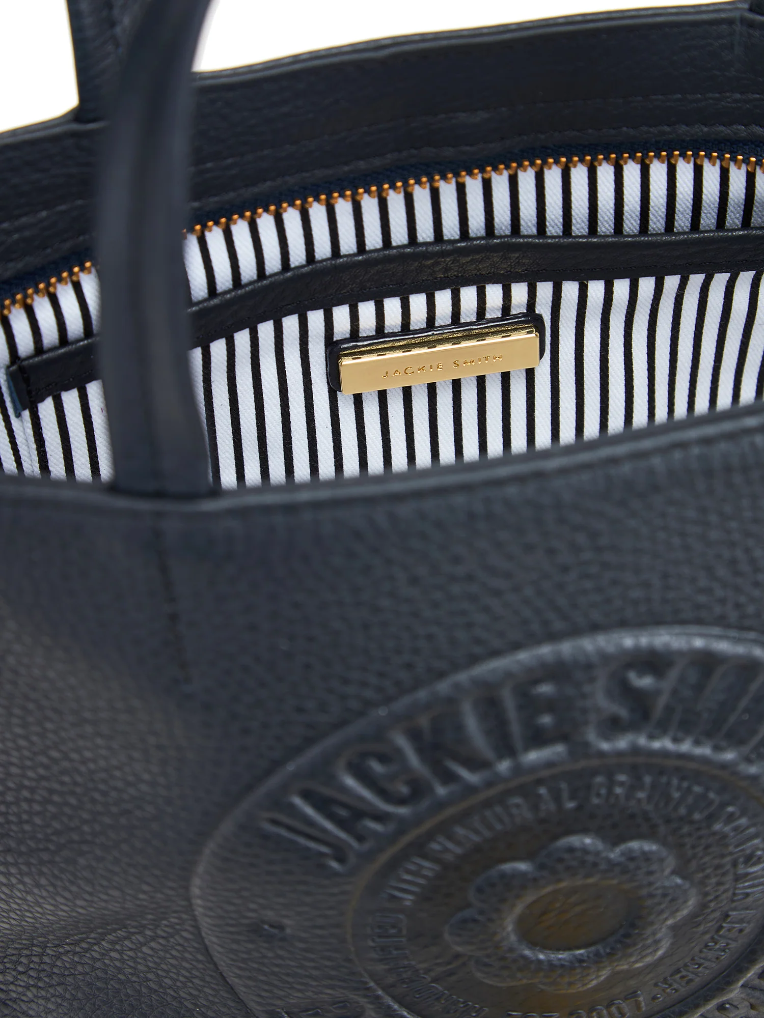 GF00558GND02098_BAJA_C_c54c194b-3837-46f2-a73b-3c079e22a3f4