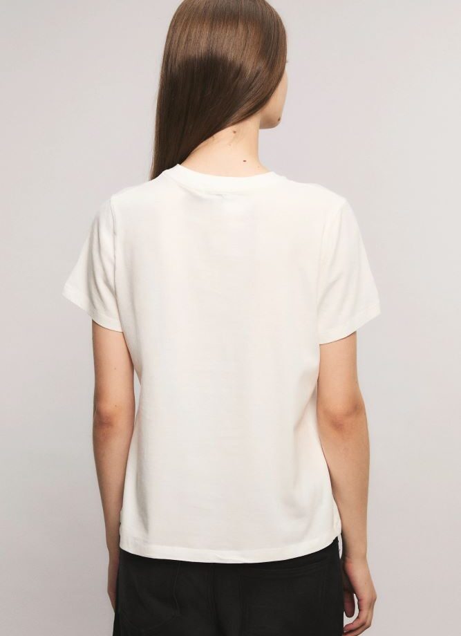 Remera Midnight Muse