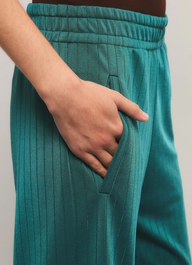 Pantalon In The Club