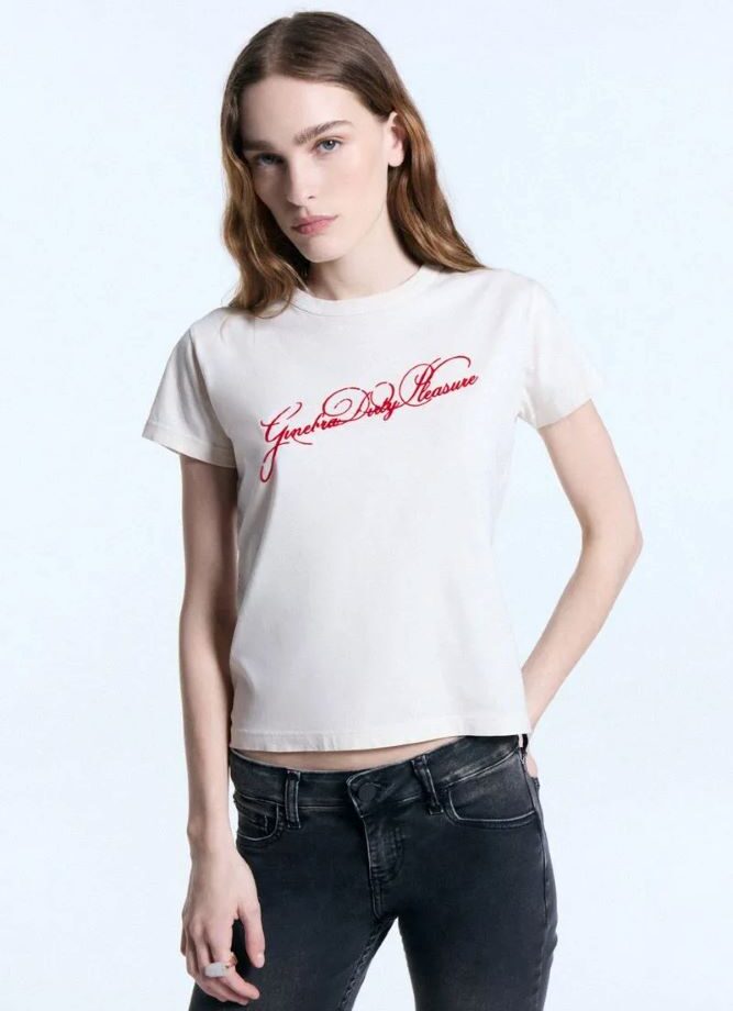 Remera Cursiva
