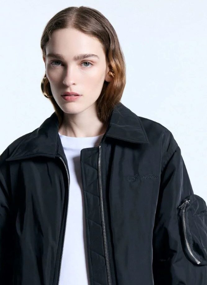 Bomber Mila