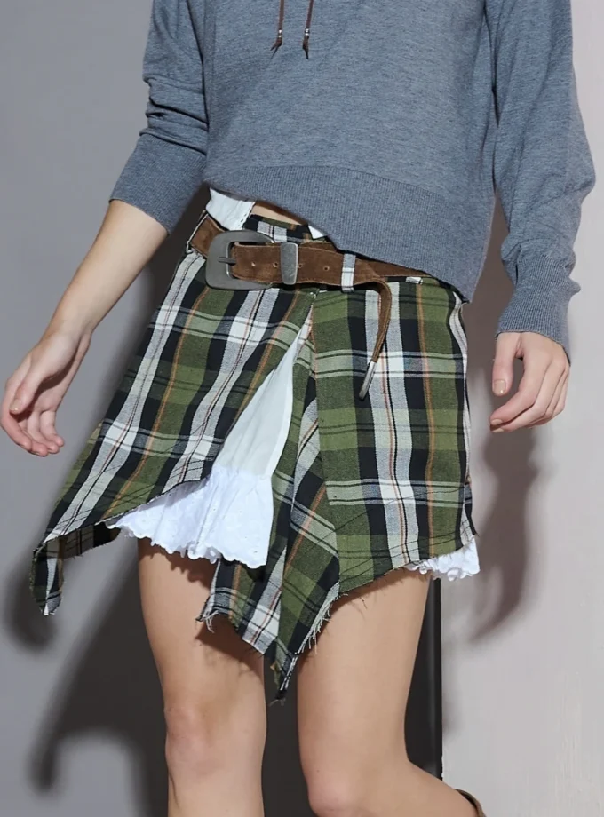 Falda Tierra