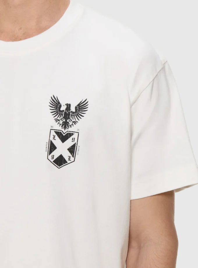 Remera Auth Club Shield